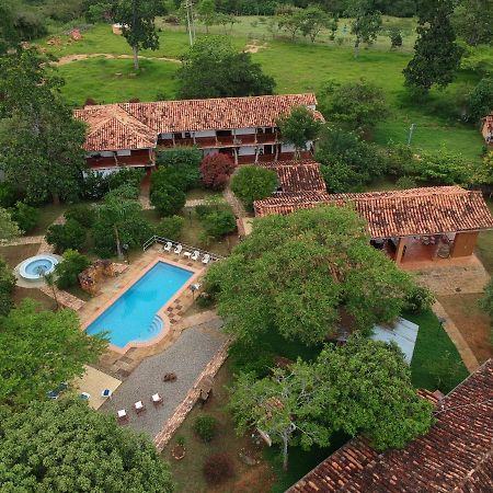 Hotel Hacienda Macedonia บาริชารา ภายนอก รูปภาพ