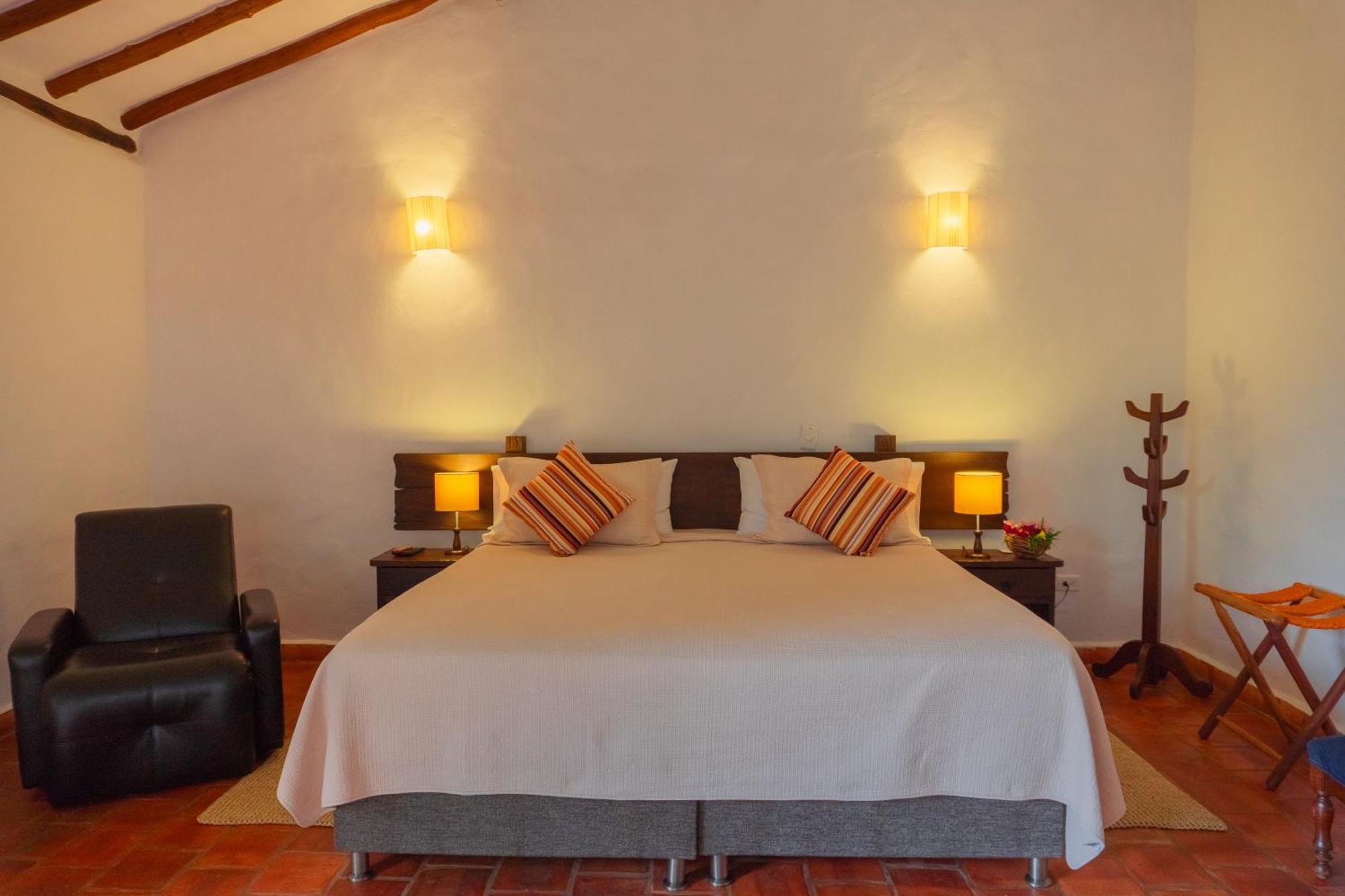 Hotel Hacienda Macedonia บาริชารา ภายนอก รูปภาพ