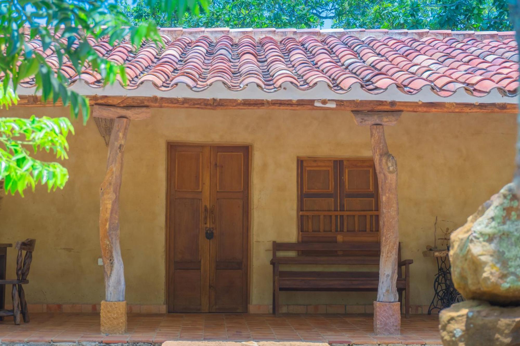 Hotel Hacienda Macedonia บาริชารา ภายนอก รูปภาพ