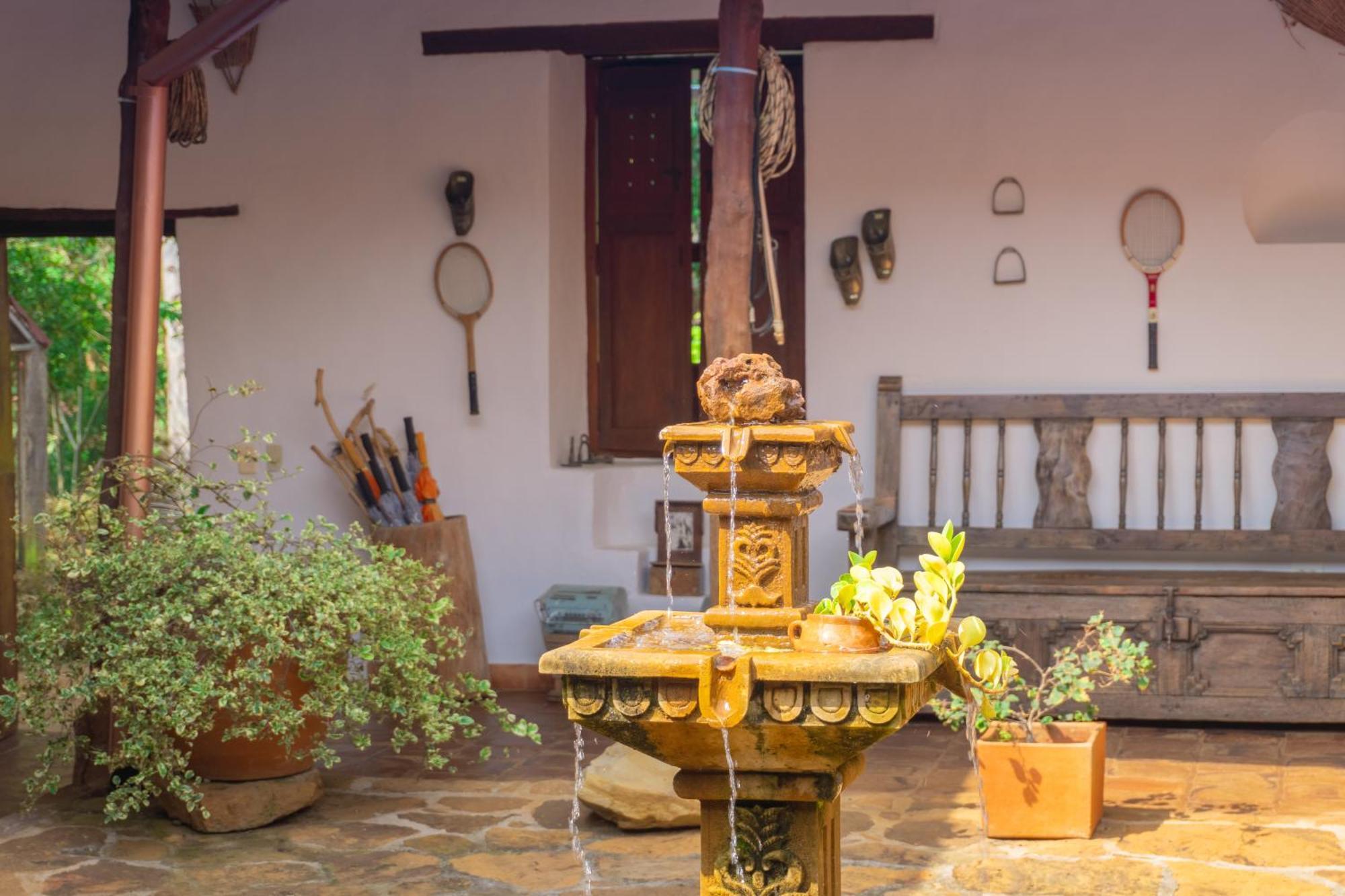 Hotel Hacienda Macedonia บาริชารา ภายนอก รูปภาพ