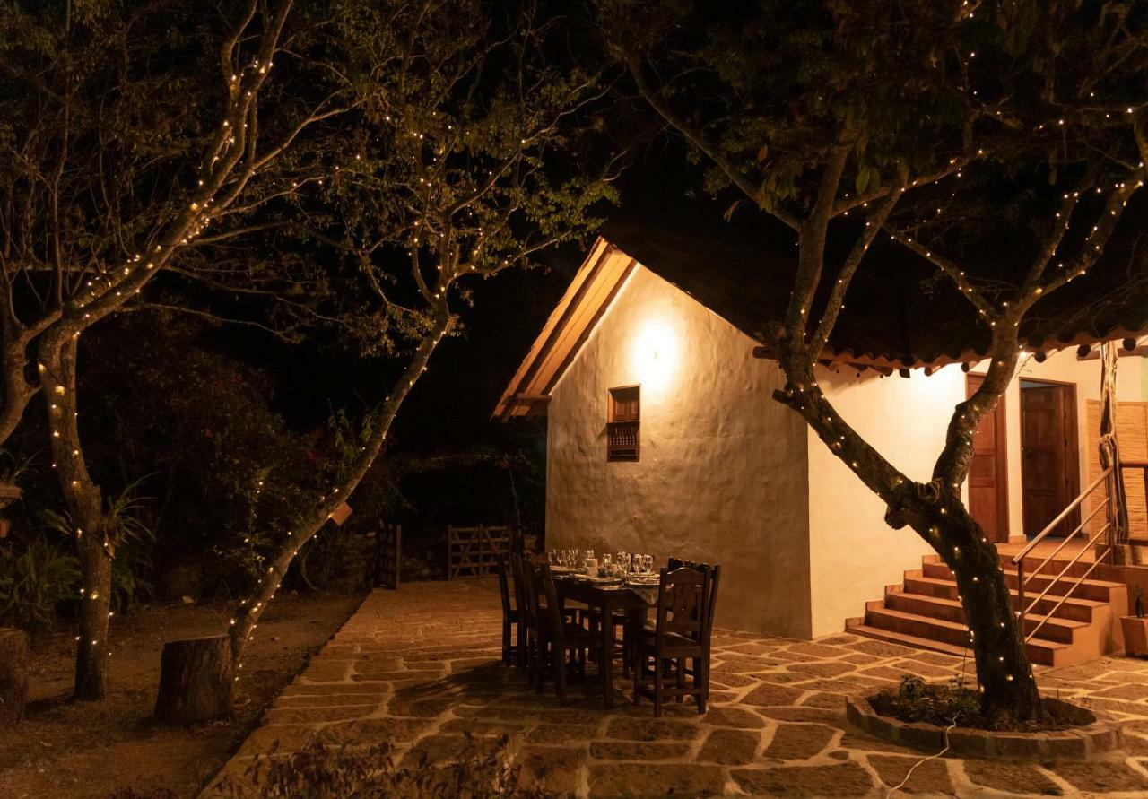 Hotel Hacienda Macedonia บาริชารา ภายนอก รูปภาพ